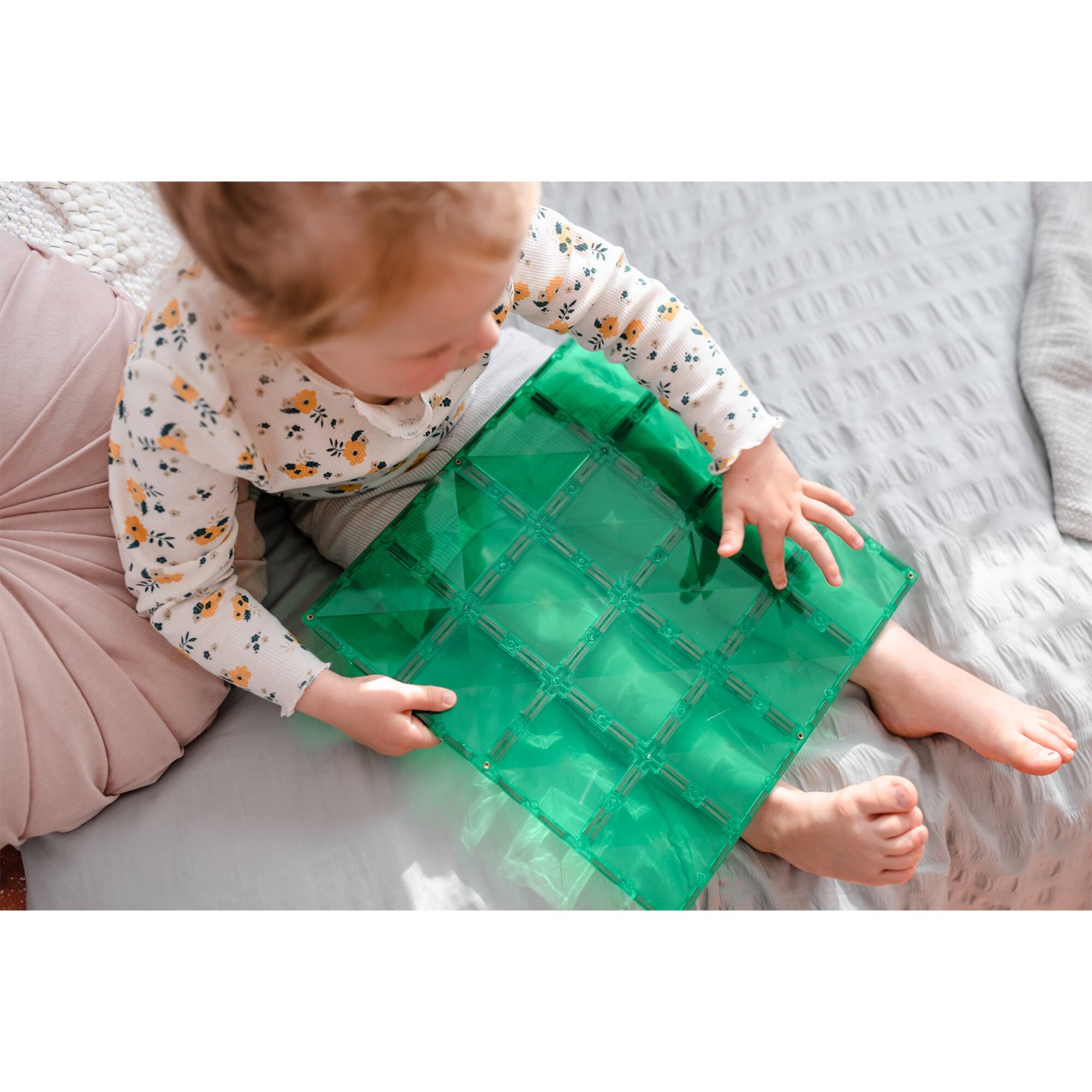 Connetix® Blue & Green Magnetic Tiles Rainbow Base Plates, 2ct.